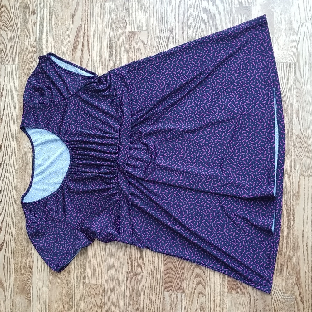 (XL) Square Print Bicolor Short Sleeve Empire Waist Strethy Fit & Flare Top